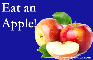 Oxford chiropractic care recommends healthy diets full of fruits and veggies, so enjoy an apple the apple season!